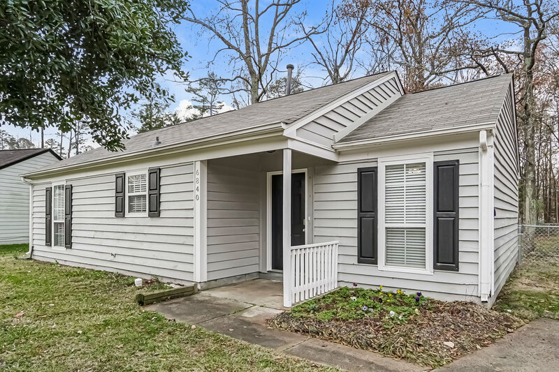 1,525/Mo, 6840 Delta Lake Dr Charlotte, NC 28215 Front View 2