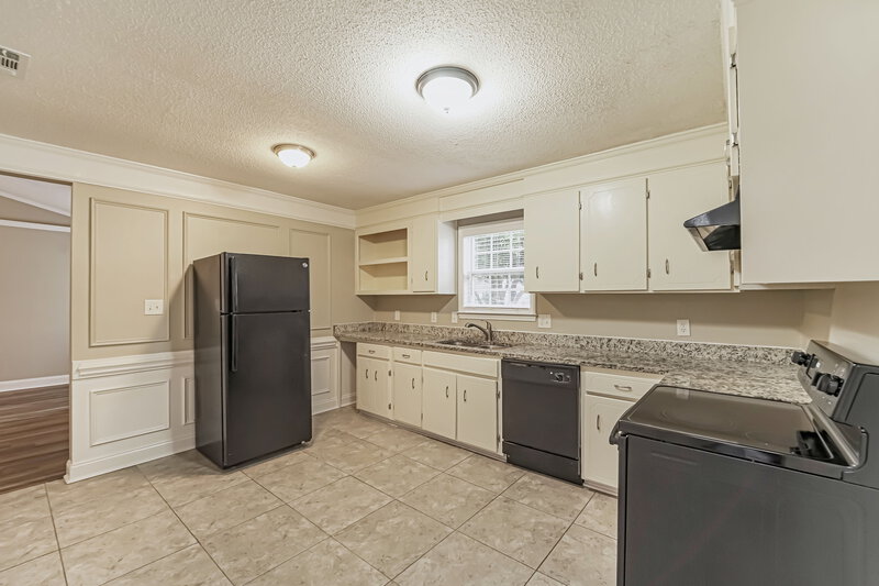 1,525/Mo, 6840 Delta Lake Dr Charlotte, NC 28215 Kitchen View 2