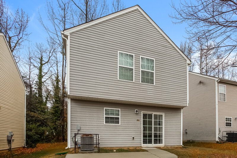 1,680/Mo, 3836 Glory St Charlotte, NC 28206 Rear View 2