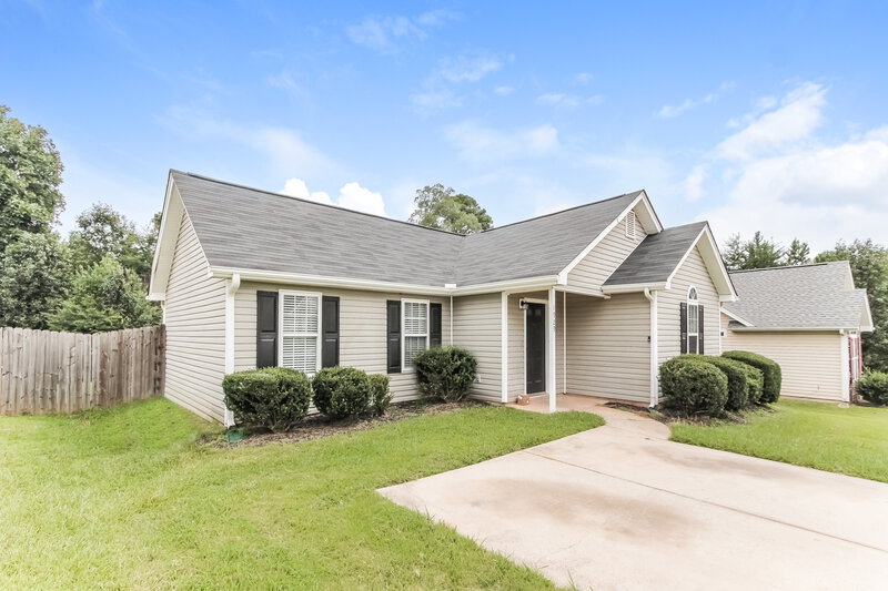 1,620/Mo, 1929 Slater Ridge Dr Charlotte, NC 28216 Front View