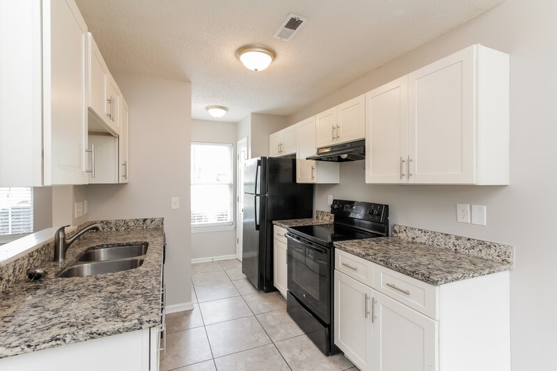 1,620/Mo, 1929 Slater Ridge Dr Charlotte, NC 28216 Kitchen View