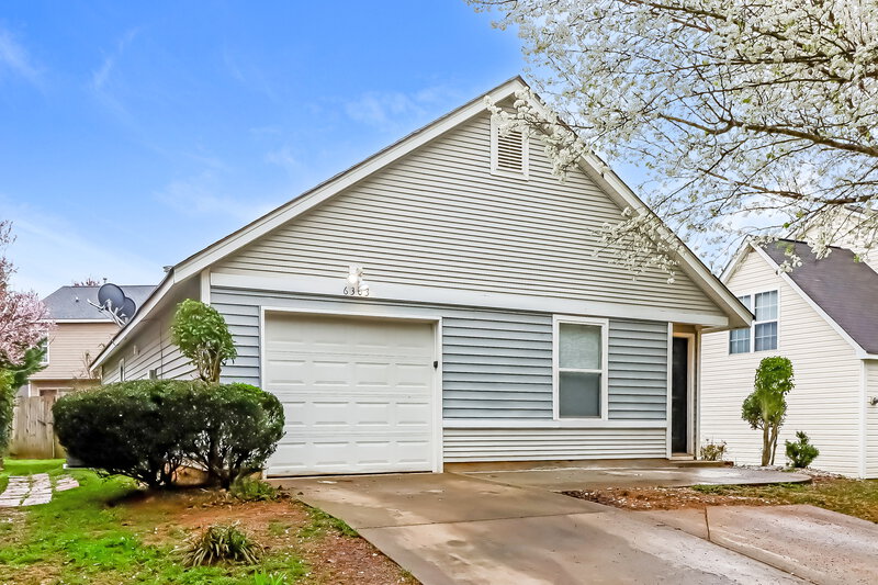 2,450/Mo, 6303 Linda Vista Ln Charlotte, NC 28216 Front View