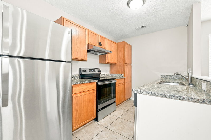 1,755/Mo, 6303 Linda Vista Ln Charlotte, NC 28216 No Caption View 3