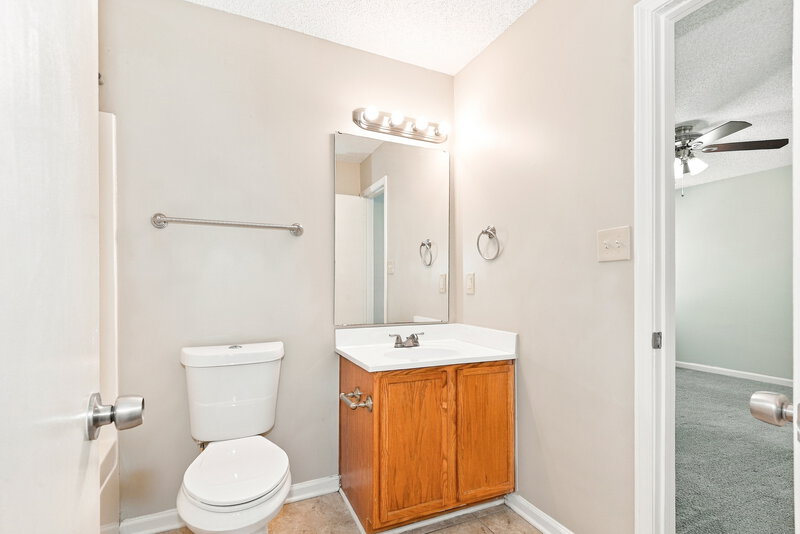 1,755/Mo, 6303 Linda Vista Ln Charlotte, NC 28216 No Caption View 8
