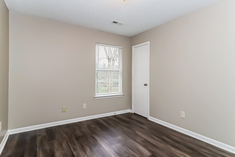2,450/Mo, 6303 Linda Vista Ln Charlotte, NC 28216 Bedroom View