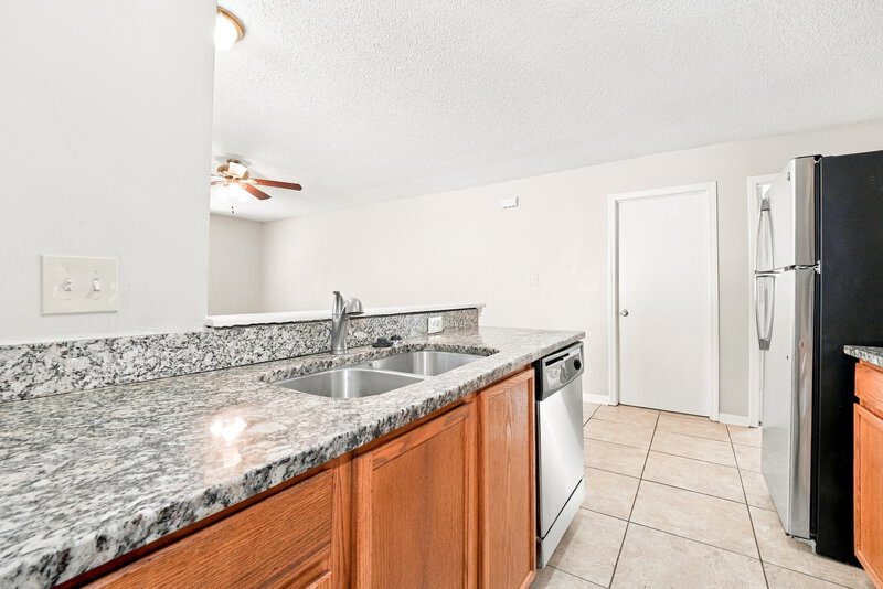 1,755/Mo, 6303 Linda Vista Ln Charlotte, NC 28216 No Caption View 14