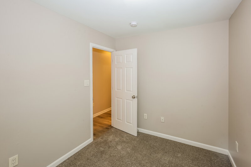 1,900/Mo, 7019 Idlewild Brook Ln Charlotte, NC 28212 Bedroom View 3