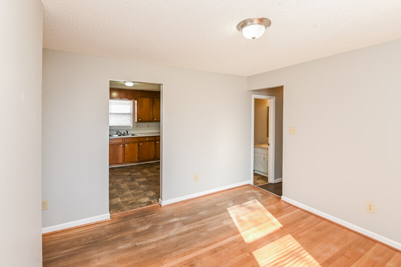 1,540/Mo, 55 Hawthorne St Sw Concord, NC 28027 Dining Room View