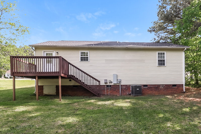 1,650/Mo, 103 Doree Ln Crouse, NC 28033 Rear View