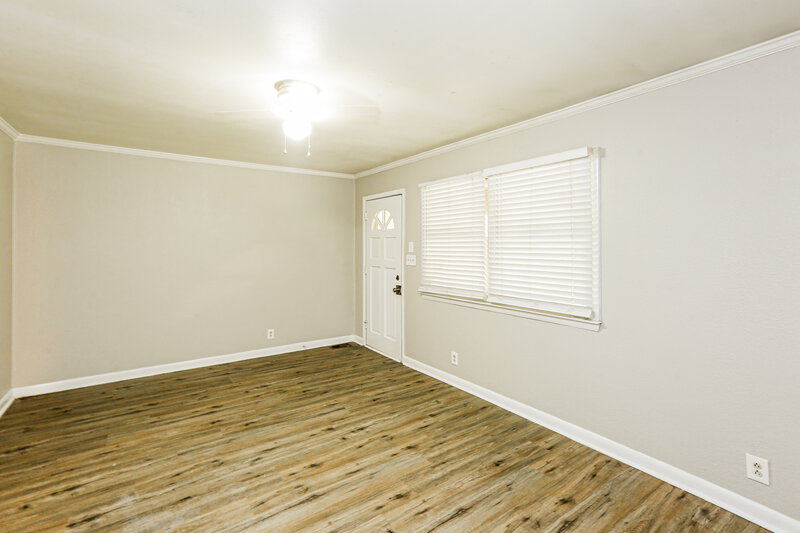2,030/Mo, 758 Denning Pl Charlotte, NC 28227 Living Room View 2