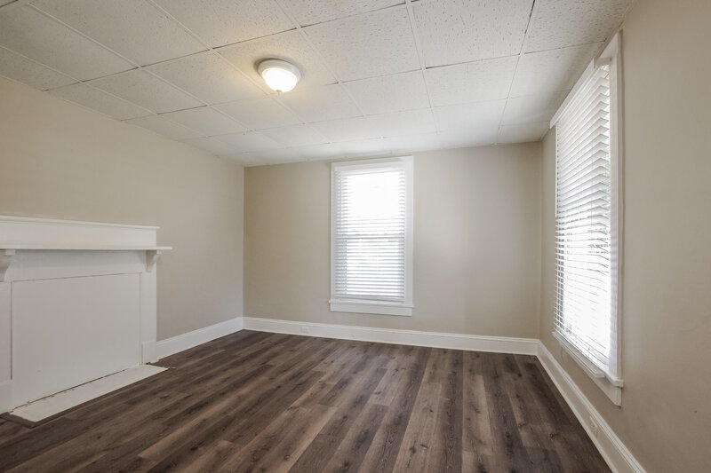 1,440/Mo, 242 Crigler St S Charlotte, NC 28208 Living Room View