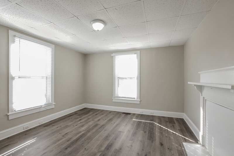 1,440/Mo, 242 Crigler St S Charlotte, NC 28208 Living Room View 2