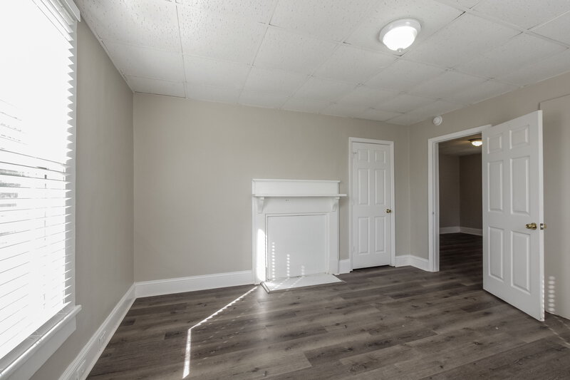 1,440/Mo, 242 Crigler St S Charlotte, NC 28208 Living Room View 3