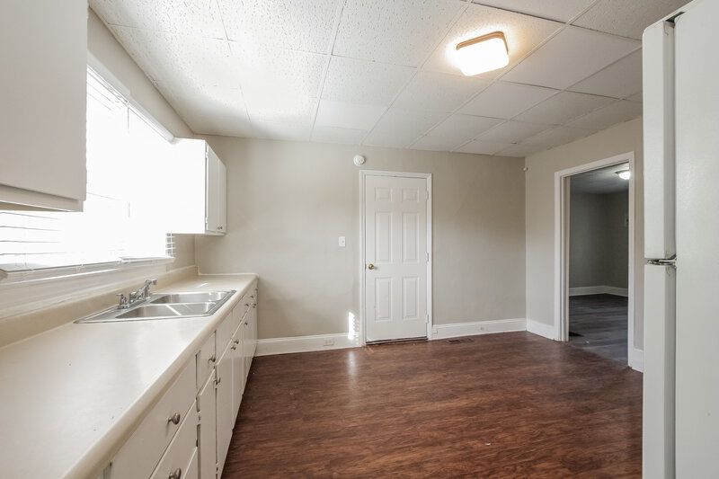 1,440/Mo, 242 Crigler St S Charlotte, NC 28208 Dining Room View