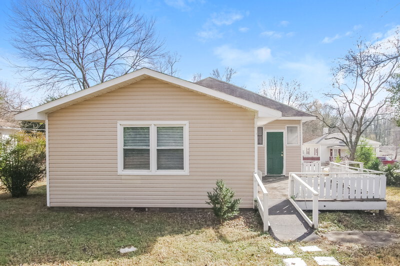 1,440/Mo, 242 Crigler St S Charlotte, NC 28208 Rear View