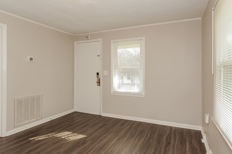 1,220/Mo, 508 Allison St W Gastonia, NC 28052 Living Room View