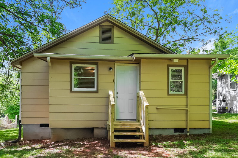 1,115/Mo, 508 Allison St W Gastonia, NC 28052 Rear View
