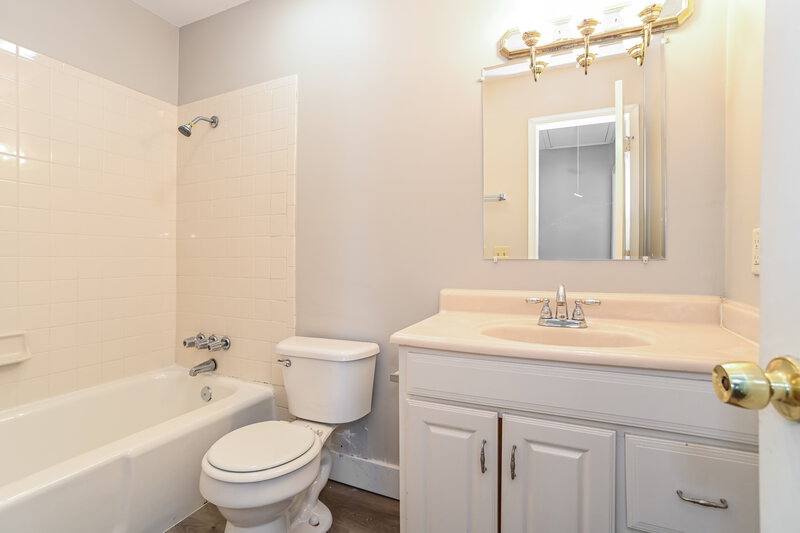 1,975/Mo, 717 Goose Creek Dr Indian Trail, NC 28079 Bathroom View