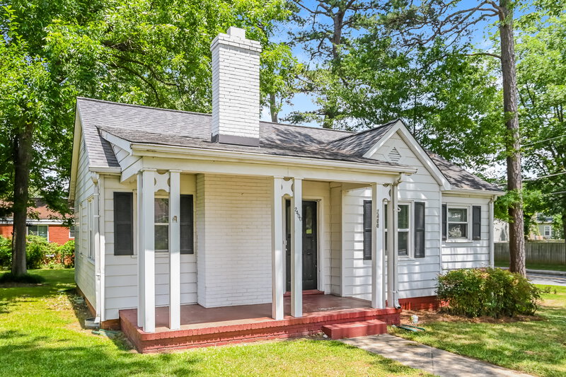 1,665/Mo, 2400 Morton St Charlotte, NC 28208 Front View