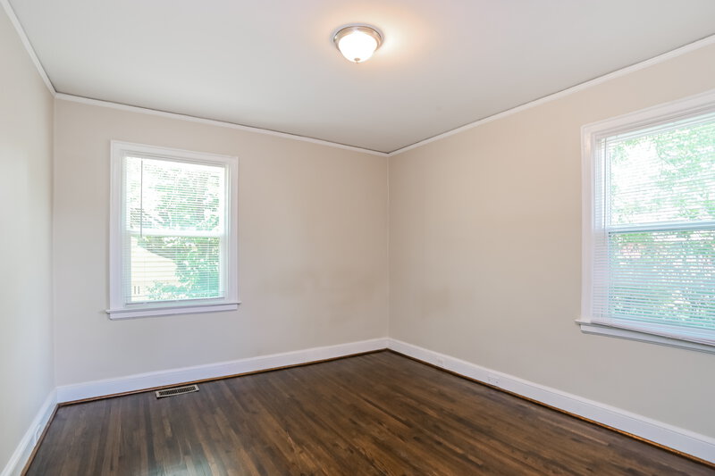 1,665/Mo, 2400 Morton St Charlotte, NC 28208 Bedroom View