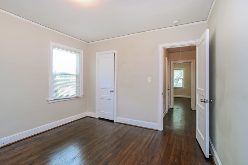 1,665/Mo, 2400 Morton St Charlotte, NC 28208 Bedroom View 2