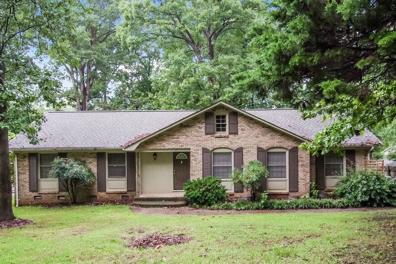 1,960/Mo, 4527 Easthaven Dr Charlotte, NC 28212 External View