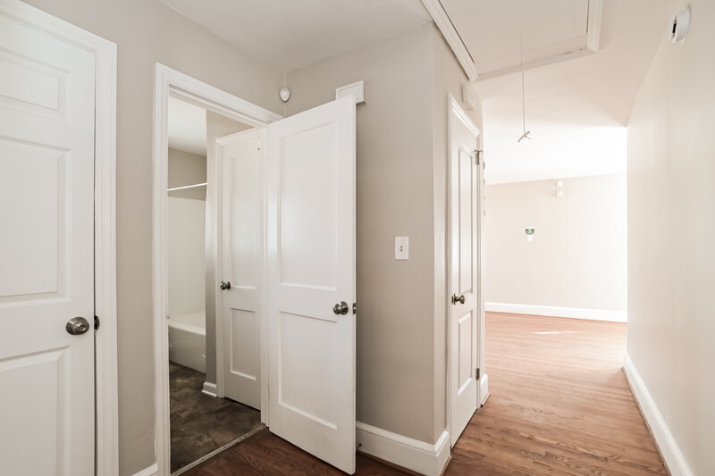 1,365/Mo, 2751 Catalina Ave Charlotte, NC 28206 Misc View 12