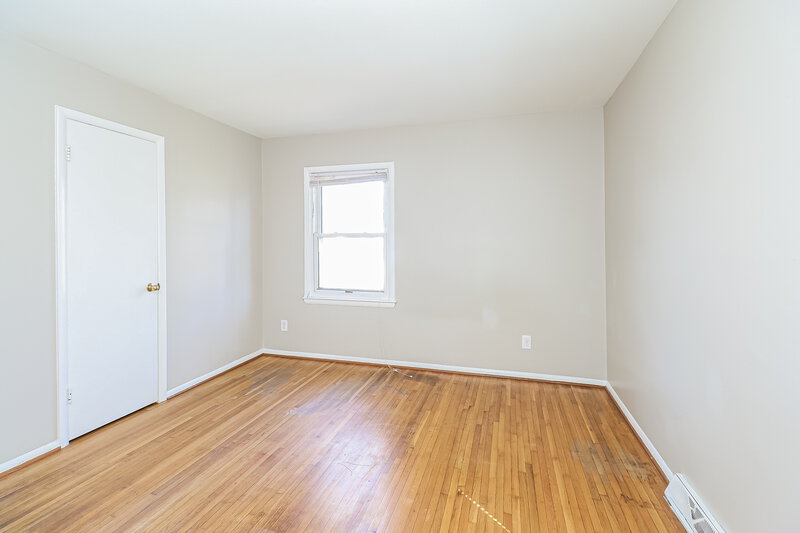 1,650/Mo, 3515 Archer Ave Charlotte, NC 28217 Main Bedroom View