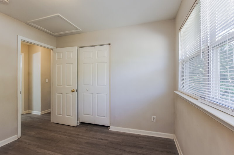 1,575/Mo, 6409 Skycrest Ln Charlotte, NC 28217 Bedroom View