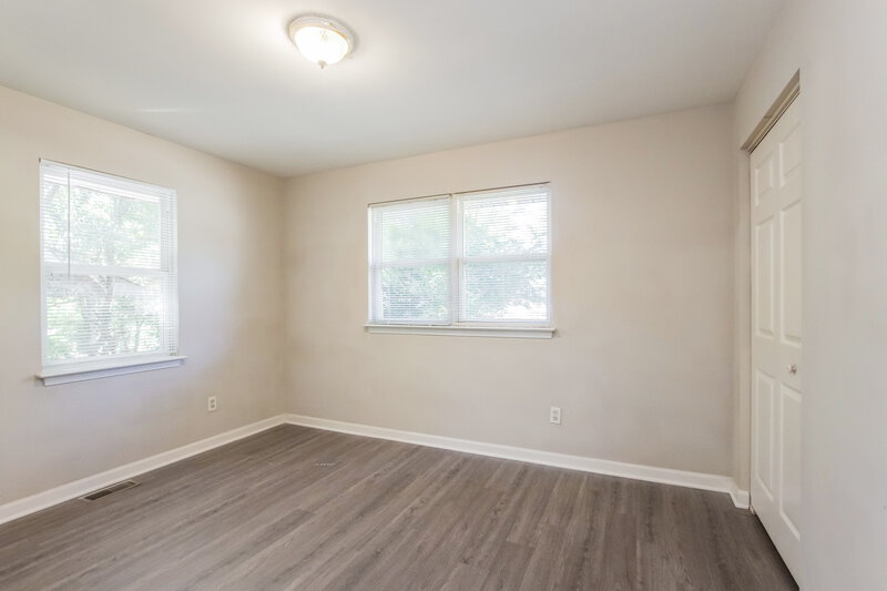 1,575/Mo, 6409 Skycrest Ln Charlotte, NC 28217 Bedroom View 2