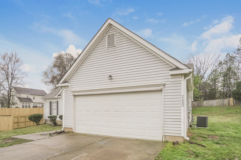 1,915/Mo, 2400 Celosia Dr Charlotte, NC 28262 Front View