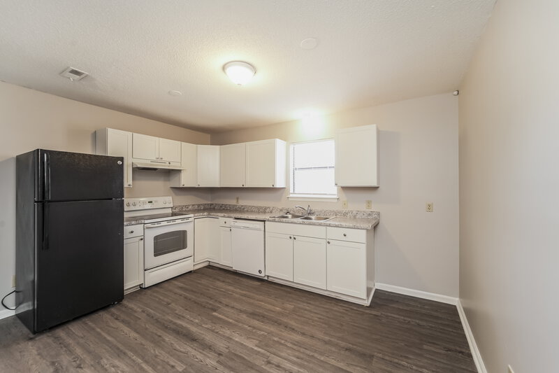 1,520/Mo, 6912 Delta Lake Dr Charlotte, NC 28215 Kitchen View