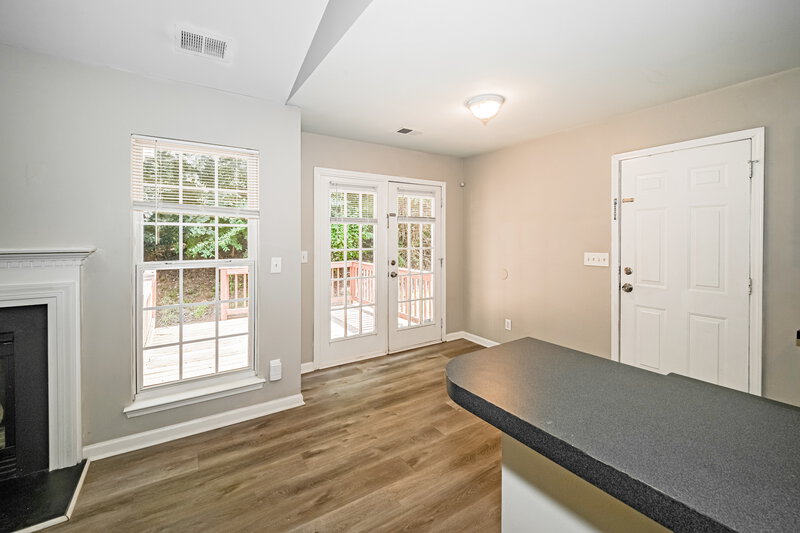 1,800/Mo, 5833 Lawnmeadow Dr Charlotte, NC 28216 Dining Room View