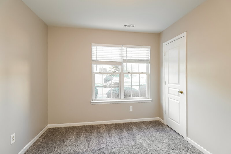 1,605/Mo, 4908 Elizabeth Rd Charlotte, NC 28269 Bedroom View