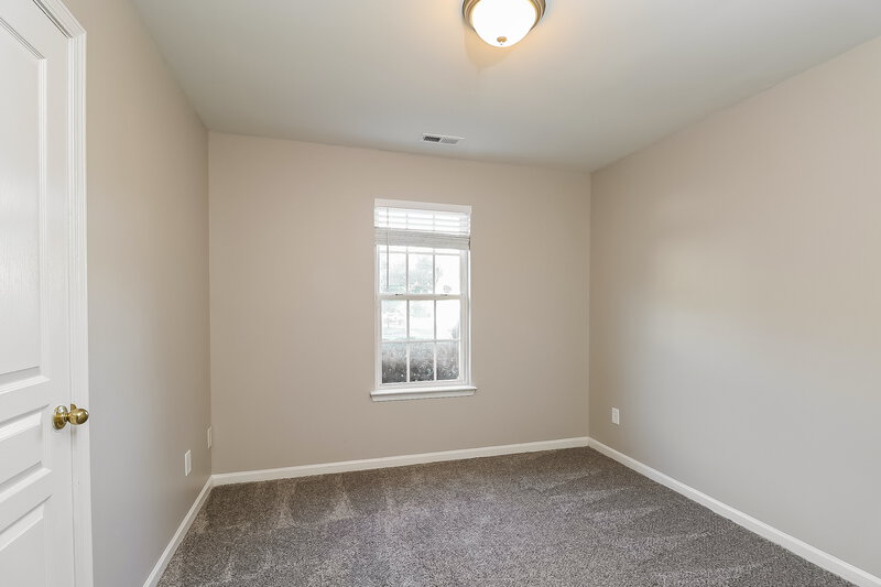 1,605/Mo, 4908 Elizabeth Rd Charlotte, NC 28269 Bedroom View 2