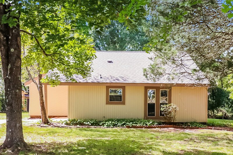 1,700/Mo, 6009 Falstaff Dr Charlotte, NC 28227 External View