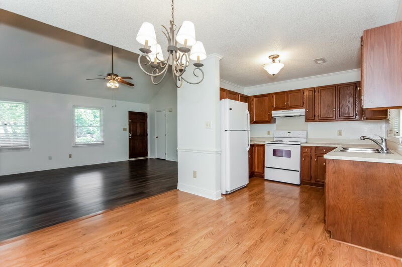 1,760/Mo, 10623 Canyon Rd N Charlotte, NC 28214 Dining Room View