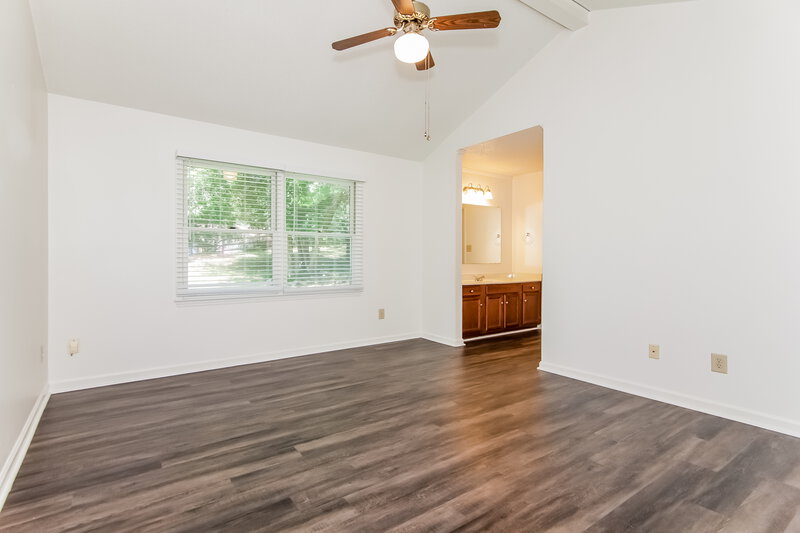 1,760/Mo, 10623 Canyon Rd N Charlotte, NC 28214 Main Bedroom View 2