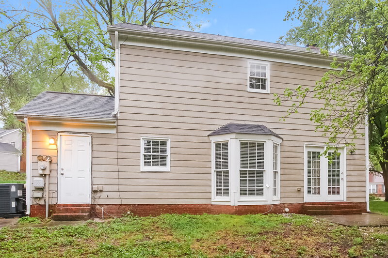 1,915/Mo, 2134 Dembrigh Ln Charlotte, NC 28262 Rear View