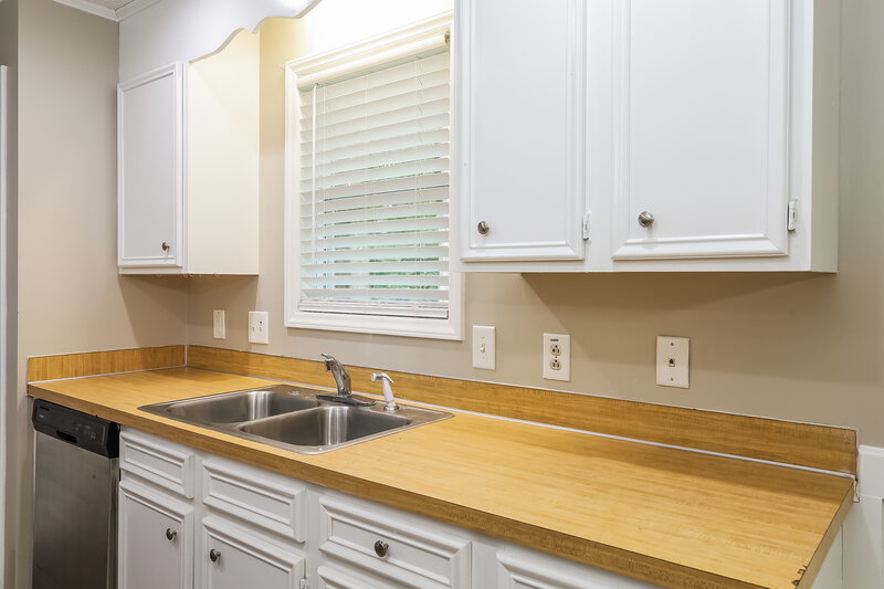 1,635/Mo, 2921 Gray Feather Dr Charlotte, NC 28262 Kitchen View
