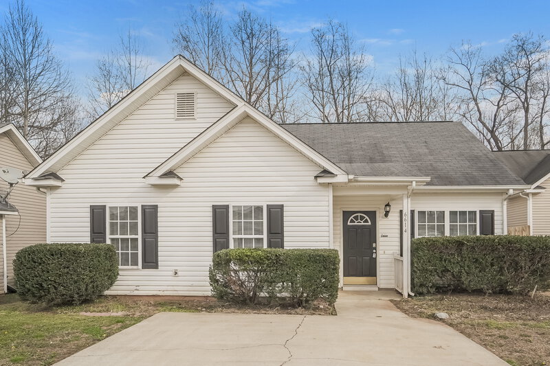 2,430/Mo, 6614 Hampton Way Dr Charlotte, NC 28213 External View