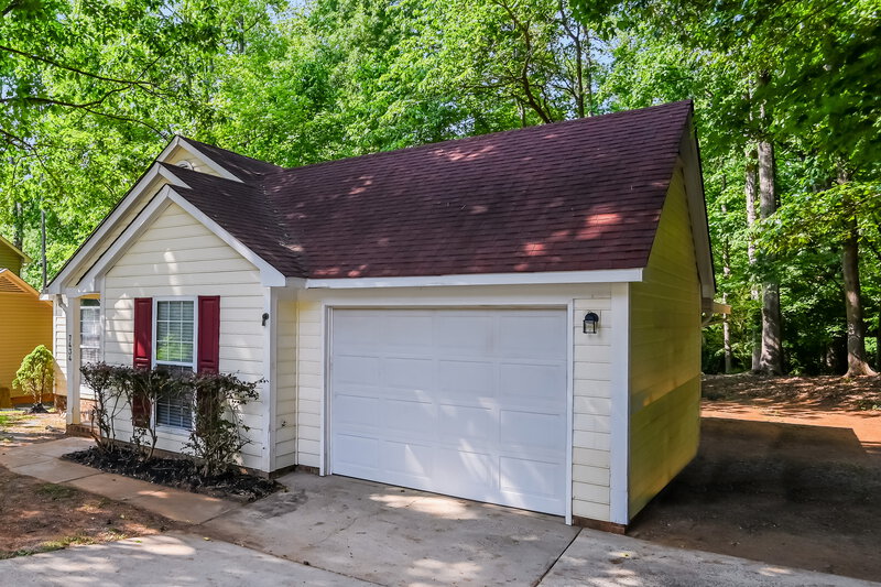 1,970/Mo, 7434 Autumn Trail Dr Charlotte, NC 28213 Front View