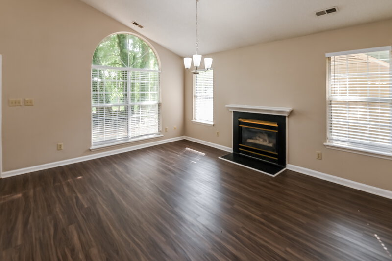 1,970/Mo, 7434 Autumn Trail Dr Charlotte, NC 28213 Living Room View 2