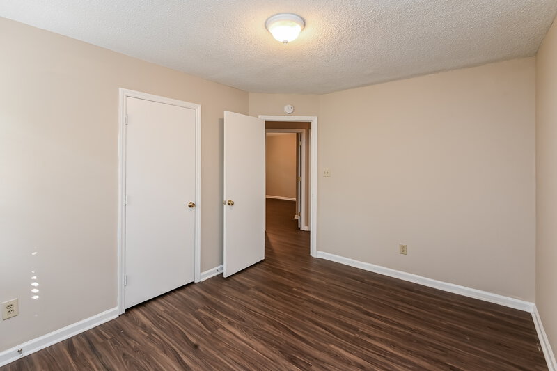 1,970/Mo, 7434 Autumn Trail Dr Charlotte, NC 28213 Bedroom View 3