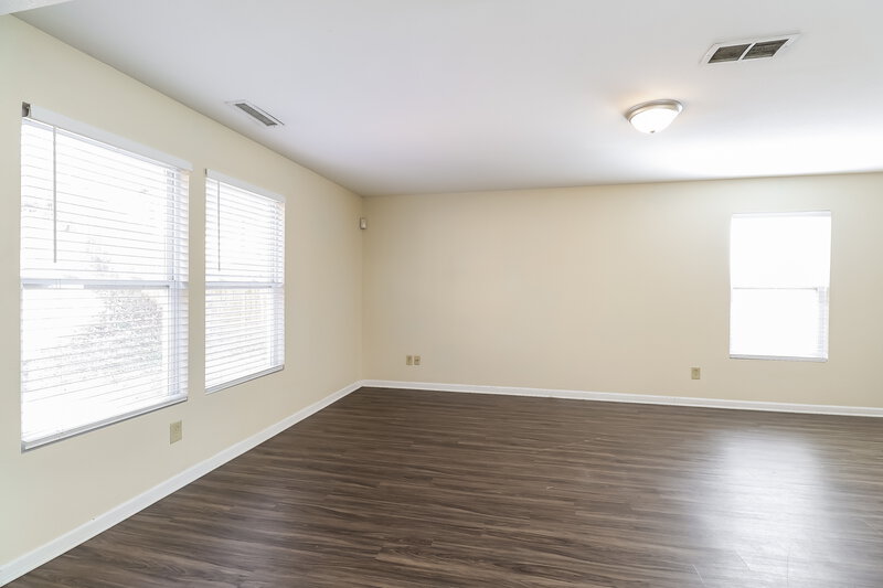 1,855/Mo, 1018 Allegiance Dr. Charlotte, NC 28217 Living Room View