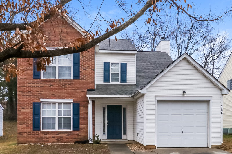 2,115/Mo, 7820 Montbrook Dr Charlotte, NC 28214 External View