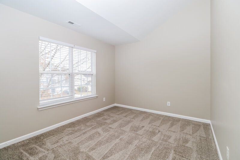 2,115/Mo, 7820 Montbrook Dr Charlotte, NC 28214 Bedroom View 2