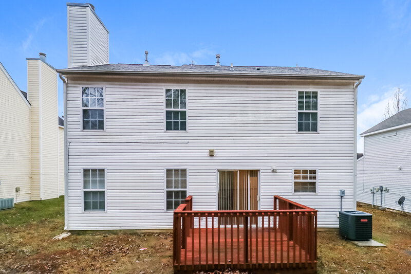 2,115/Mo, 7820 Montbrook Dr Charlotte, NC 28214 Rear View