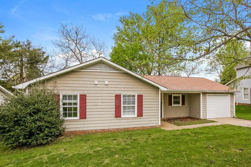 1,810/Mo, 7207 Spring Morning Ln Charlotte, NC 28227 External View