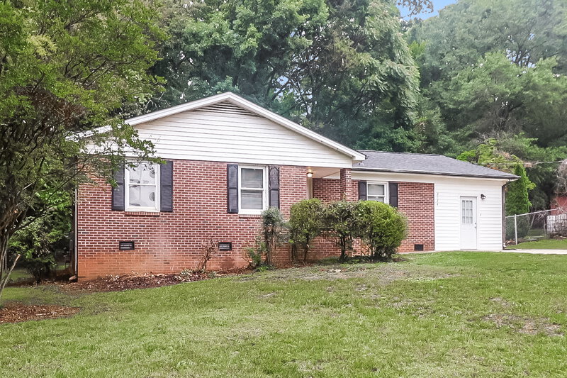 2,020/Mo, 2124 Fox Hunt Dr Gastonia, NC 28054 Front View